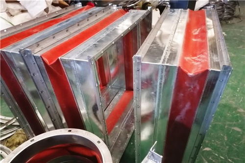 重庆山之鹰金属制品 南彭工厂风管加工中心的环保排烟系统